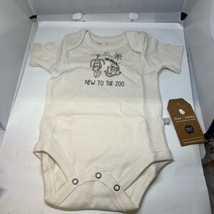 Finn + Emma New to the Zoo Infant Bodysuit 6-9mo